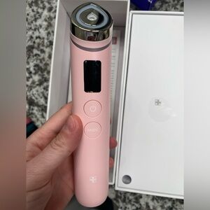 Medicube face machine booster pro